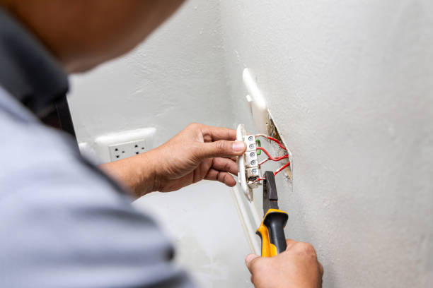 Best Commercial Electrician Services  in North St Paul, MN